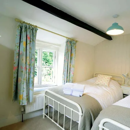Tatil Evi Pass The Keys Cosy 2 Bed, 2 Bath In Rural Lake District *